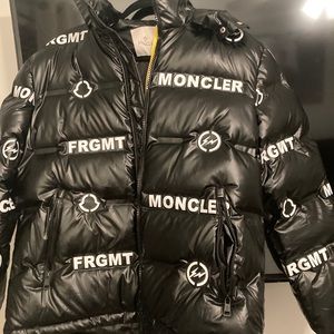 Moncler coat size 7 ! New ! Will fit an Xl / XXL